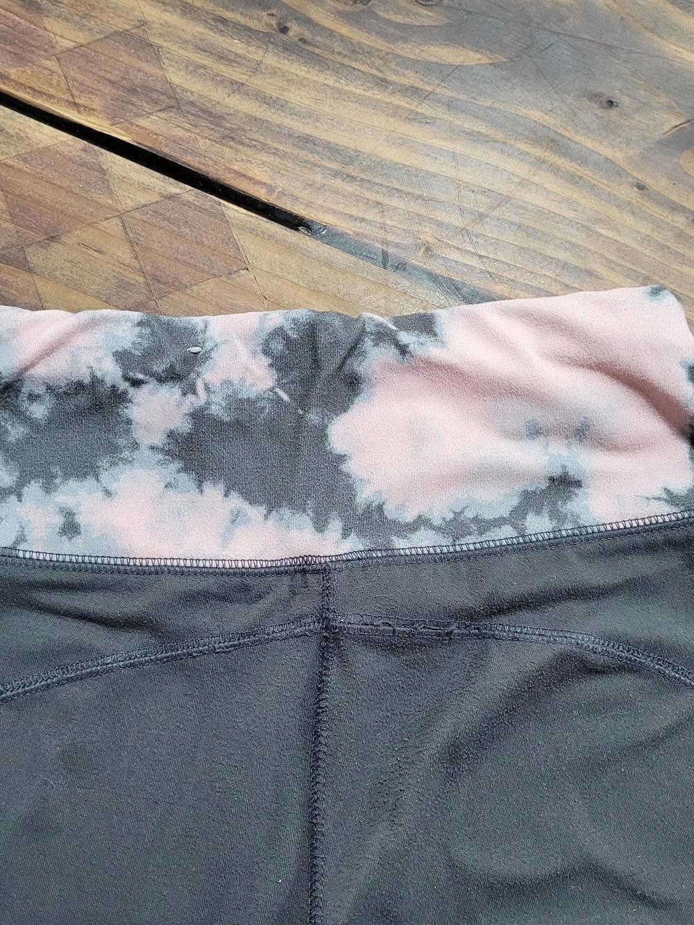 Justice Tie-Dye Leggings in Pink and Gray